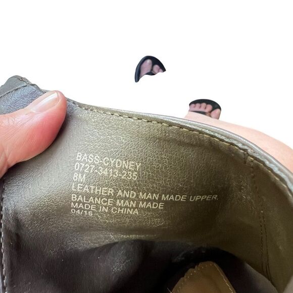 Bass tan leather open toed heels. Size 8 - Picture 5 of 9